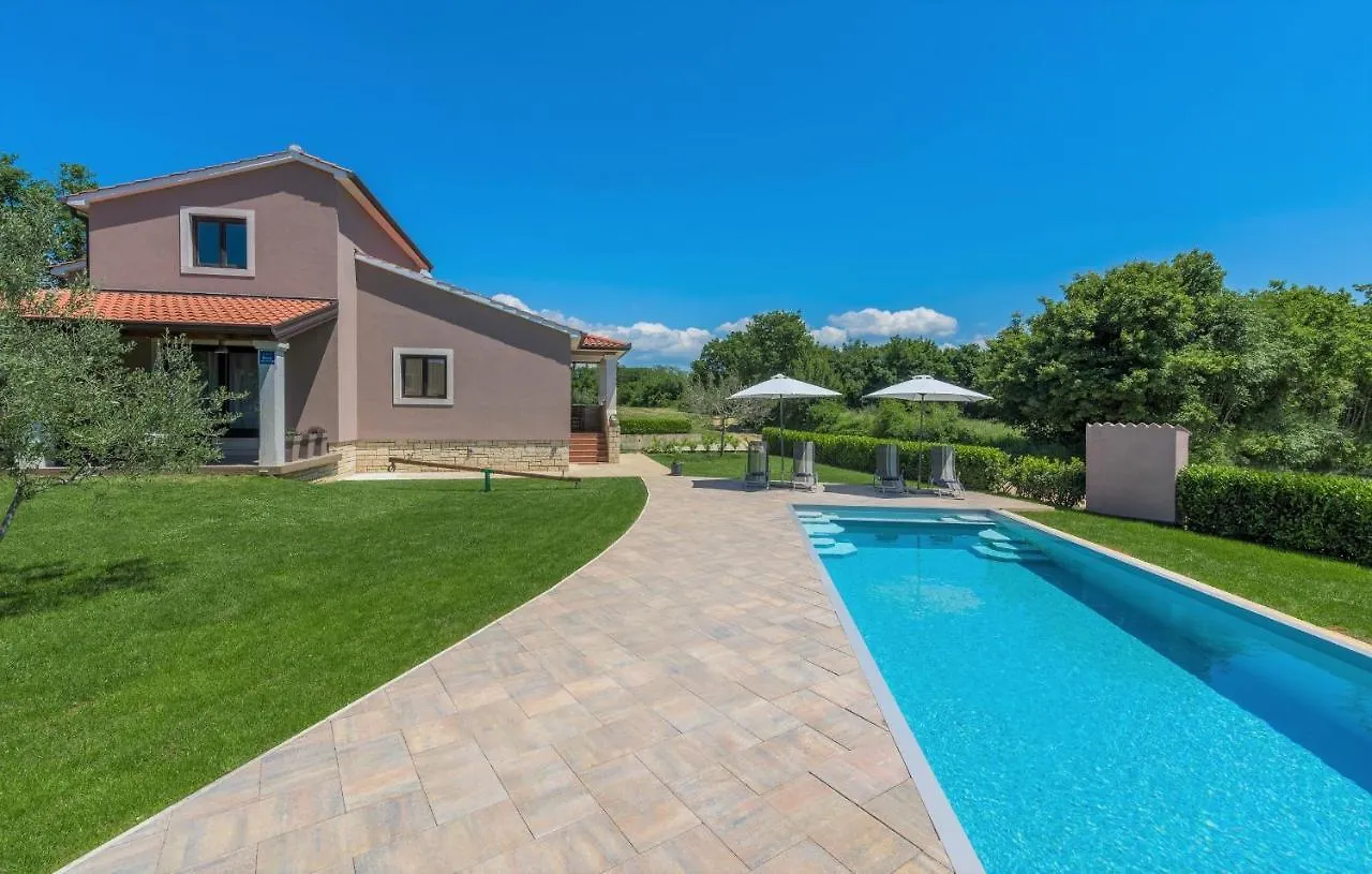 Holiday home Holiday House Vita Tinjan